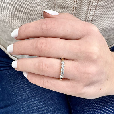 0.41ctw Five Round Diamond Band - 14K Yellow Gold