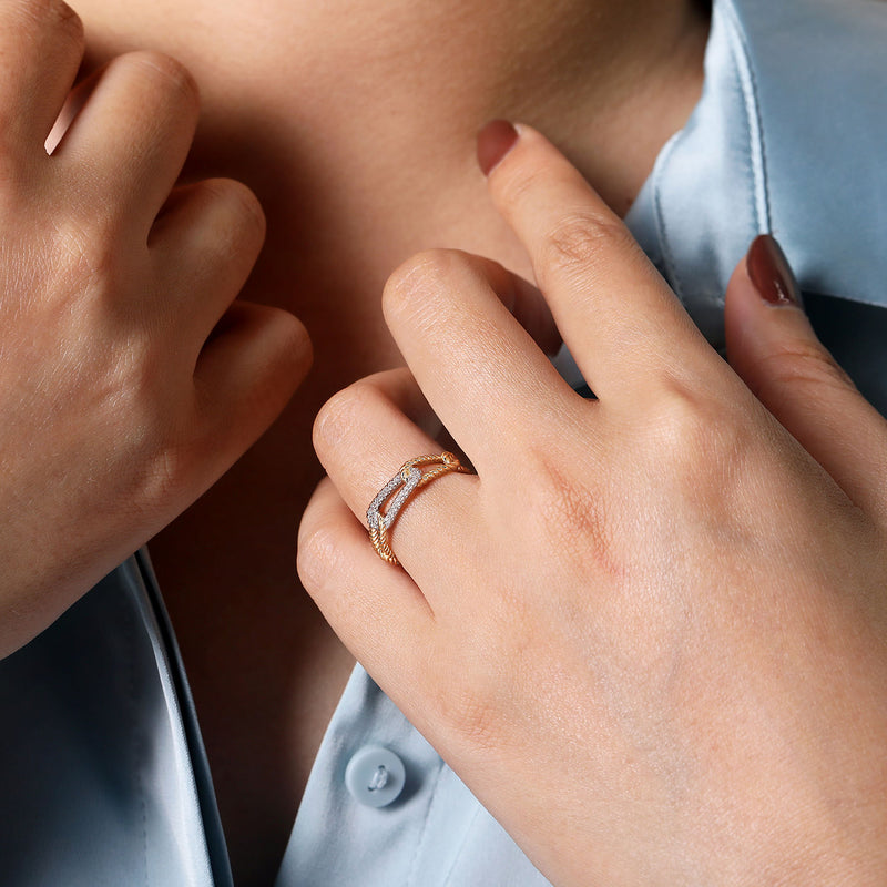 0.09ctw Round Diamond Twisted Chain Link Ring - 14K Yellow Gold