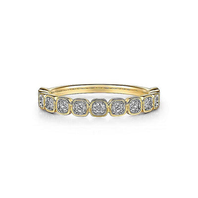 0.21ctw Round Diamond Band - Yellow Gold