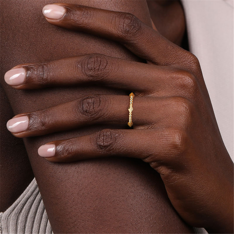Bujukan Pyramid Band, Size 6.5 - 14K Yellow Gold
