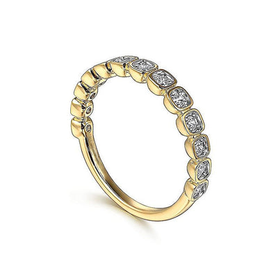 0.21ctw Round Diamond Band - Yellow Gold