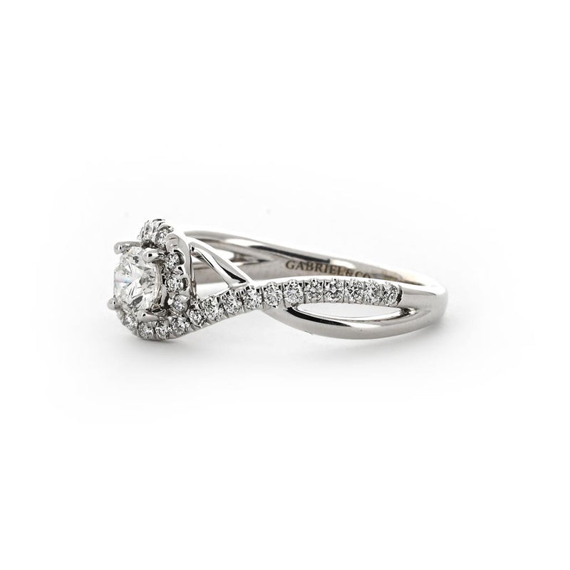 0.59ctw Diamond Engagement Ring + Halo Twist